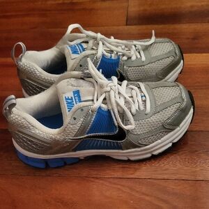 Nike Athletic Shoes in Gray and Blue